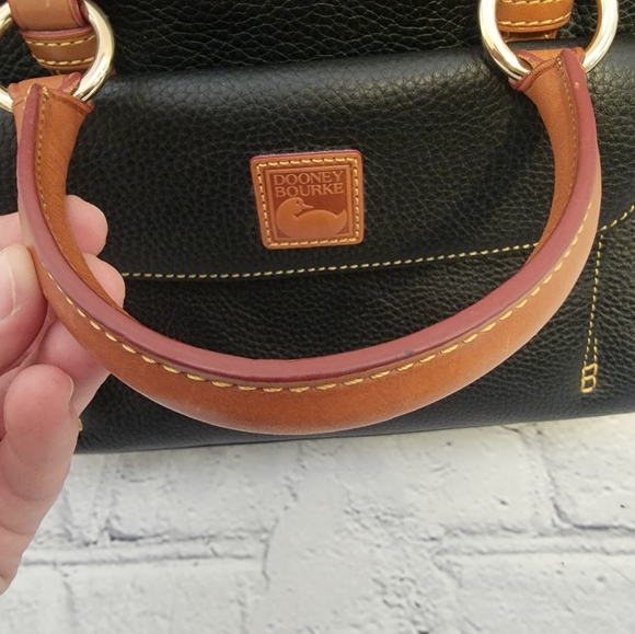 Dooney & Bourke - Picture 5 of 15